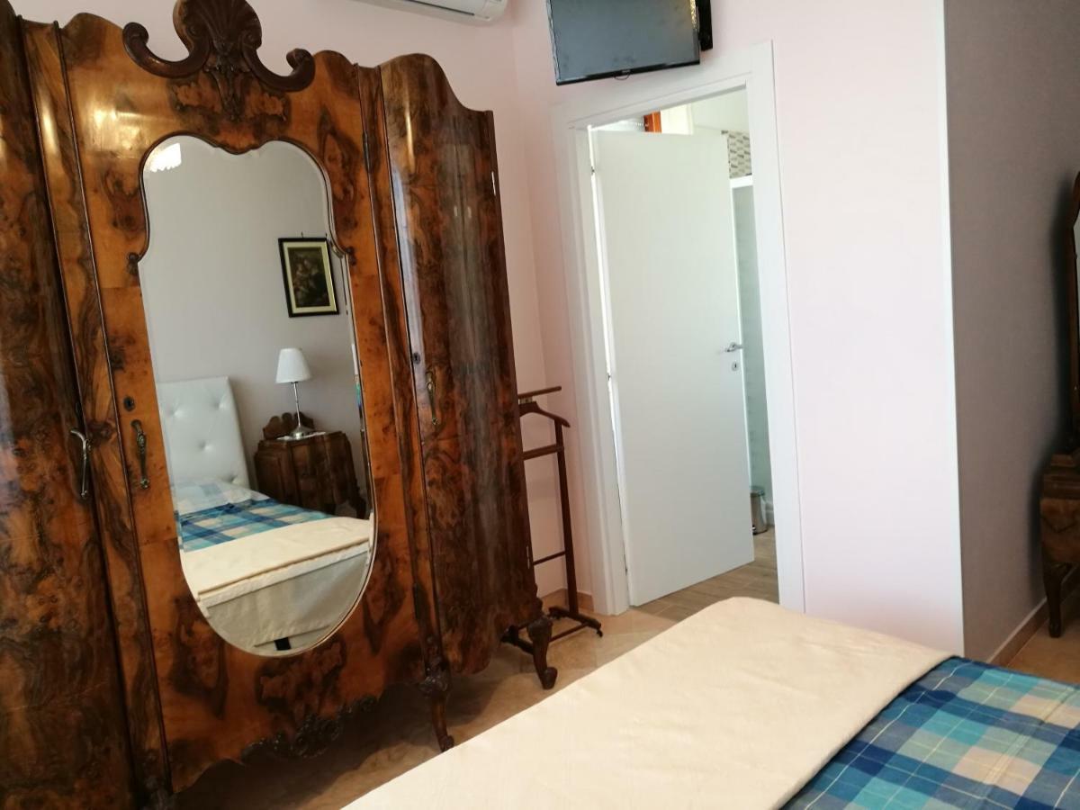 B&B Domus Lupiae Lecce Esterno foto