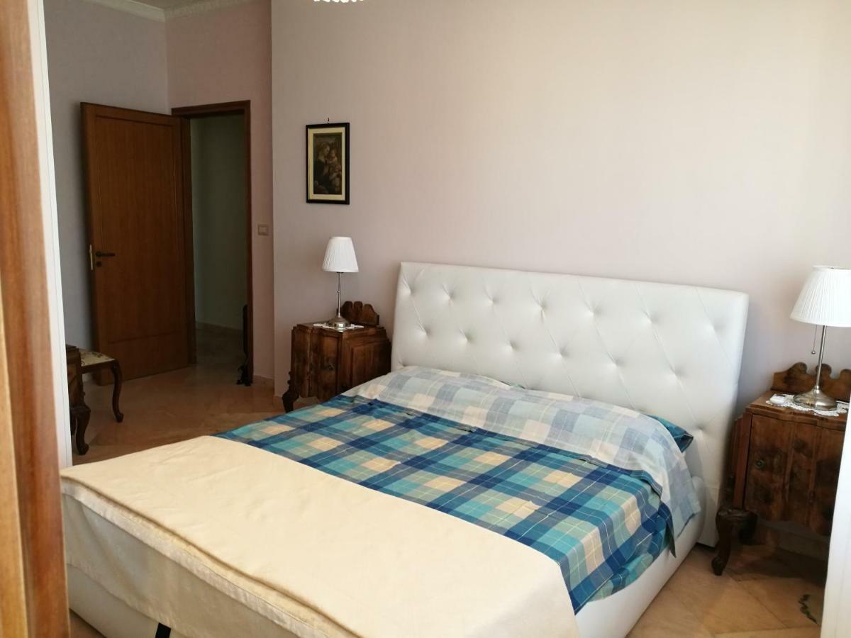 B&B Domus Lupiae Lecce Esterno foto